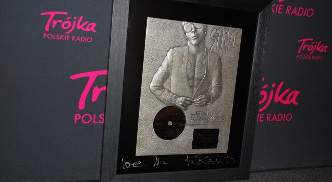 Złota płyta Lennyego Kravitza z autografem