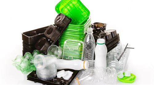 Europa ma duży problem z plastikiem - gdy recykling nie wystarcza, należy ograniczyć jego zużycie.