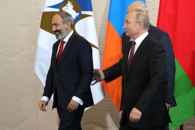 NIkol Paszynian, Władimir Putin i Aleksander Łukaszenka