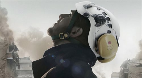 Kadr z filmu The White Helmets