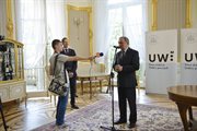 Uniwersytet Warszawski przygotowuje się do obchodów 200. rocznicy powstania. Weźmie w nich udział także Polskie Radio. Stosowna umowa w tej sprawie została podpisana w południe w siedzibie uczelni. 