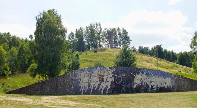 Zbudowany w 1972 roku pomnik bitwy pod Cedynią