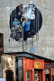 Malowidło na ul. Ząbkowskiej - jedna z 10 prac street artowej artystki Joli Kudeli, nawiązujących do arcydzieł światowego malarstwa.