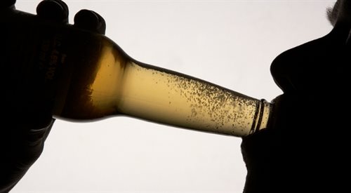 Alkoholicy łatwiej wylizują się z poważnych wypadków