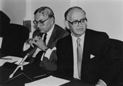 Konferencja programowa z liderami emigracji polskiej. Widoczni od lewej: Marek Łatyński i Kazimierz Sabbat. Monachium, 30.05.1987