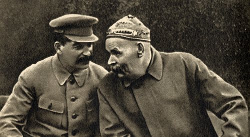 Maksim Gorki rozmawia ze Stalinem na Placu Czerwonym, 1931 rok