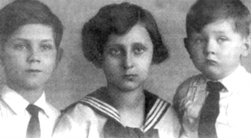 Zbigniew, Halina i Janusz Herbertowie w końcu lat 30.