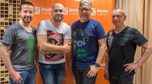 Prowadzący Marcin Kusy (drugi z lewej) i muzycy zespołu IRA: Wojciech Owczarek, Artur Gadowski i Piotr Sujka