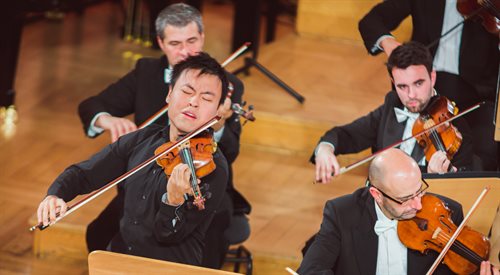 Luke Hsu wraz z Orkiestrą Kameralną Polskiego Radia Amadeus. Występ podczas drugiego dnia III etapu Konkursu Wieniawskiego