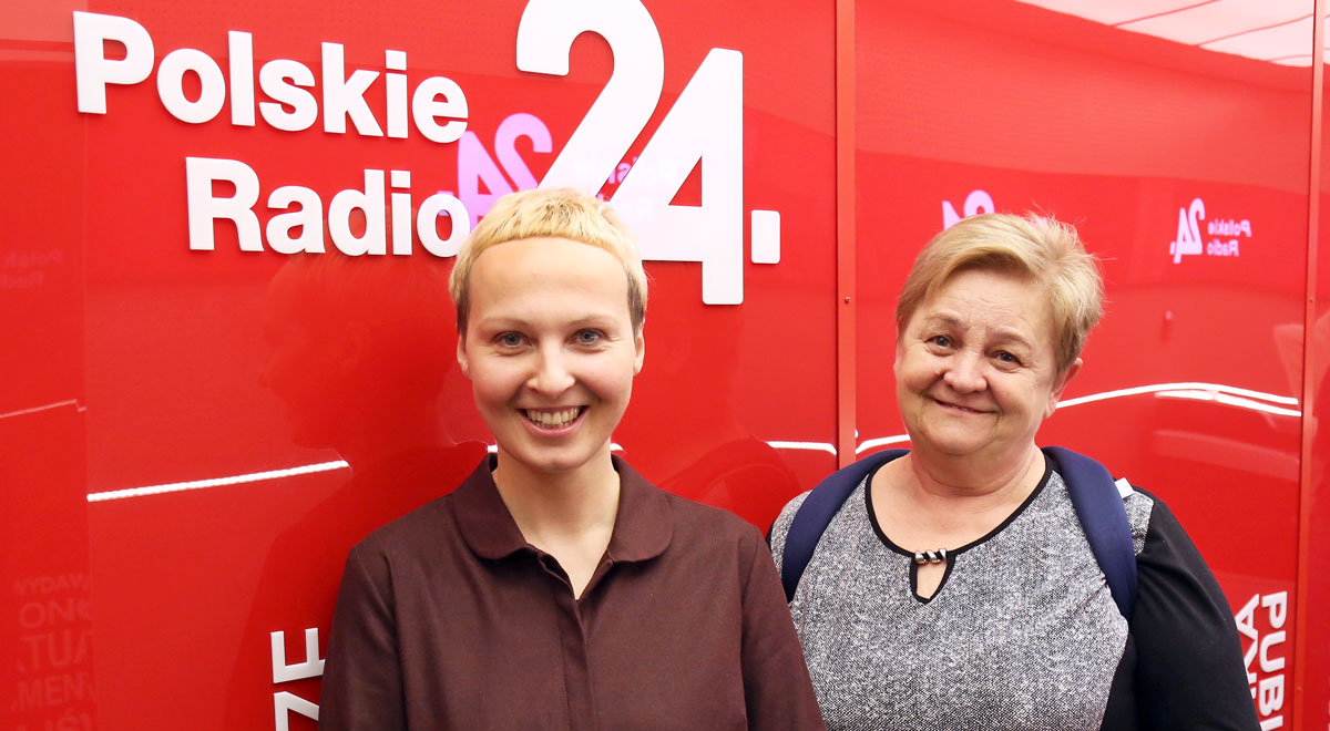 Ewa Solarz, kuratorka wystawy „Tu czy tam?” (L) i dr Aleksandra Piotrowska, jurorka konkursu „Przecinek i Kropka”. (P) Fot. PR24/WT