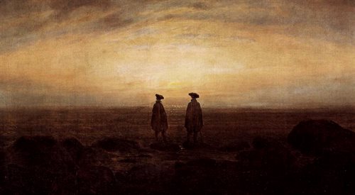 Fragment obrazu Caspara Davida Friedricha Dwaj mężczyźni nad morzem o wschodzie księżyca. To jedno z dzieł dokumentujących zapylenie atmosfery w latach po wybuchu wulkanu Tambora