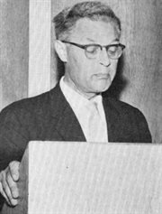 Kazimierz Wierzyński - poeta, prozaik, eseista. W Rozgłośni Polskiej Radia Wolna Europa w latach 1952-1969