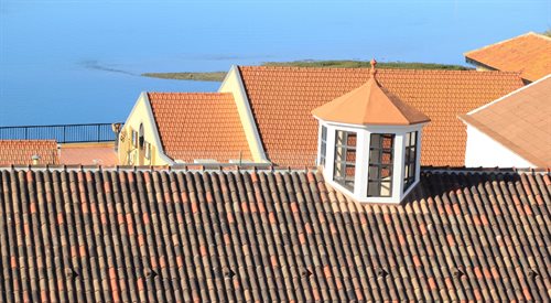 Podobno najprzyjemniejszy w Faro jest relaks na dachu z widokiem na ocean, w ciepły, letni wieczór