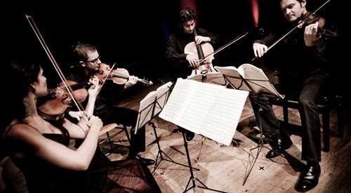 Belcea Quartet powstał w Royal College of Music w Londynie, charakteryzuje się dynamicznym i swobodnym stylem interpretacyjnym