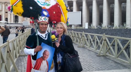 Czwórkowa reporterka Katarzyna Kornet i pielgrzym z Meksyku