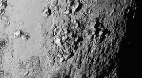 New Horizons pokazuje powierzchnię Plutona