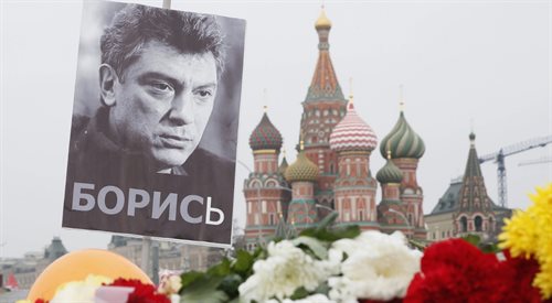 Do tej pory istniało niepisane prawo, że byłych członków rządu się nie rusza. Morderstwo Niemcowa jest przekroczeniem tego niepisanego prawa - mówił w Dwójce Sławomir Dębski.