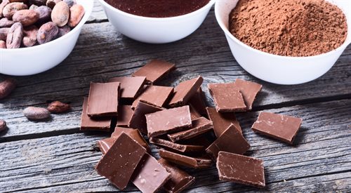 Jak czekolada może pomóc w wyleczeniu złamanego serca? (zdjęcie ilustracyjne)
