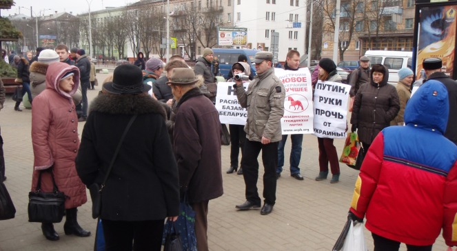 Pikieta solidarności z Ukrainą w Mińsku