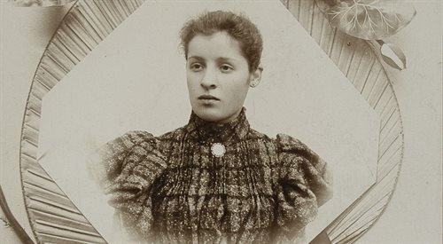 Na zdjęciu jeden z portretów znanego fotografa (ze zbiorów Biblioteki Narodowej, nieprezentowany na wystawie). Boretti, Teofil Józef (1834-1910): Portret Angeli Parrat