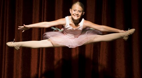 Nauka tańca od najmłodszych lat może być przyjemnością. I to wcale nie drogą