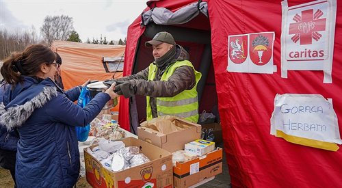 Pomoc przy granicy z Ukrainą zorganizowana przez Caritas Polska.