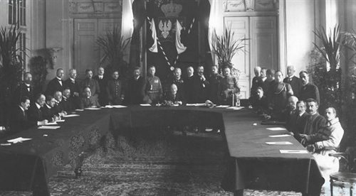 Posiedzenie inauguracyjne Tymczasowej Rady Stanu.
