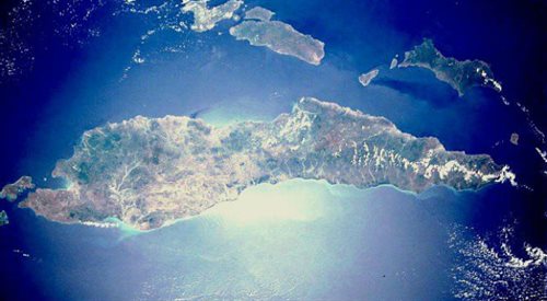 Zdjęcie satelitarne wyspy Timor. Fot. Wikimedia Commons