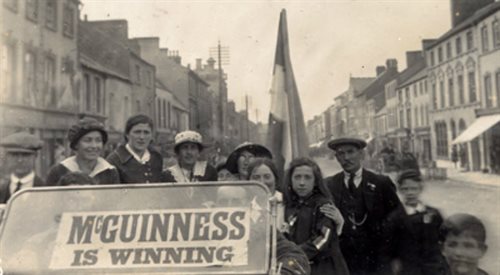 Wybory w Irlandii w 1917 roku, kampania Josepha Mc Guinessa, fot. Wikimedia Commonsdomena publiczna