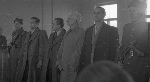 Początek politycznego procesu pokazowego działaczy Polskiej Partii Socjalistycznej Wolność Równość Niepodległość przed Rejonowym Sądem Wojskowym w Warszawie. 5.11.1948