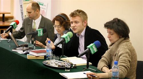 Prof. Wiesław Rzońca, Hanna Maria Giza, Karol Samsel i dr Iwona Rusek