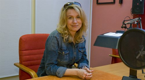 Polska aktorka teatralna i filmowa, Joanna Trzepiecińska w studiu Jedynki