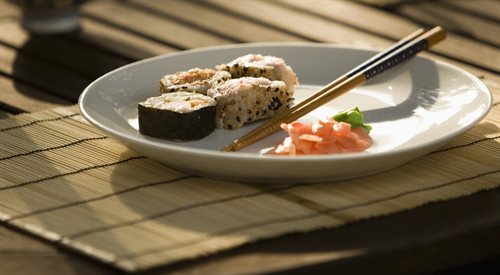 Jiro śni o sushi to opowieść o pasji, ambicji i dążeniu do doskonałości, a także o skomplikowanych stosunkach między ojcem perfekcjonistą i jego synami