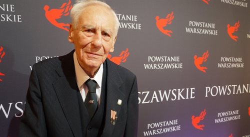 Prof. Stanisław Bontemps na premierze filmu Powstanie Warszawskie