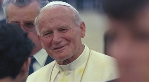 Jan Paweł II podczas trzeciej pielgrzymki do Polski w 1987 r.