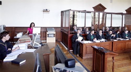 Sędzia Monika Szyło i ława oskarżonych podczas procesu ws. korupcji w górnictwie przed Sądem Okręgowym w Katowicach.