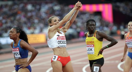 Tak Angelika Cichocka cieszyła się awansu do finału w biegu na 800 metrów