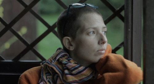 Joanna Anety Kopacz opowiada historię Joanny Sałygi, blogerki, twarzy fundacji RaknRoll, która na blogu Chustka opisywała swoją walkę z nowotworem