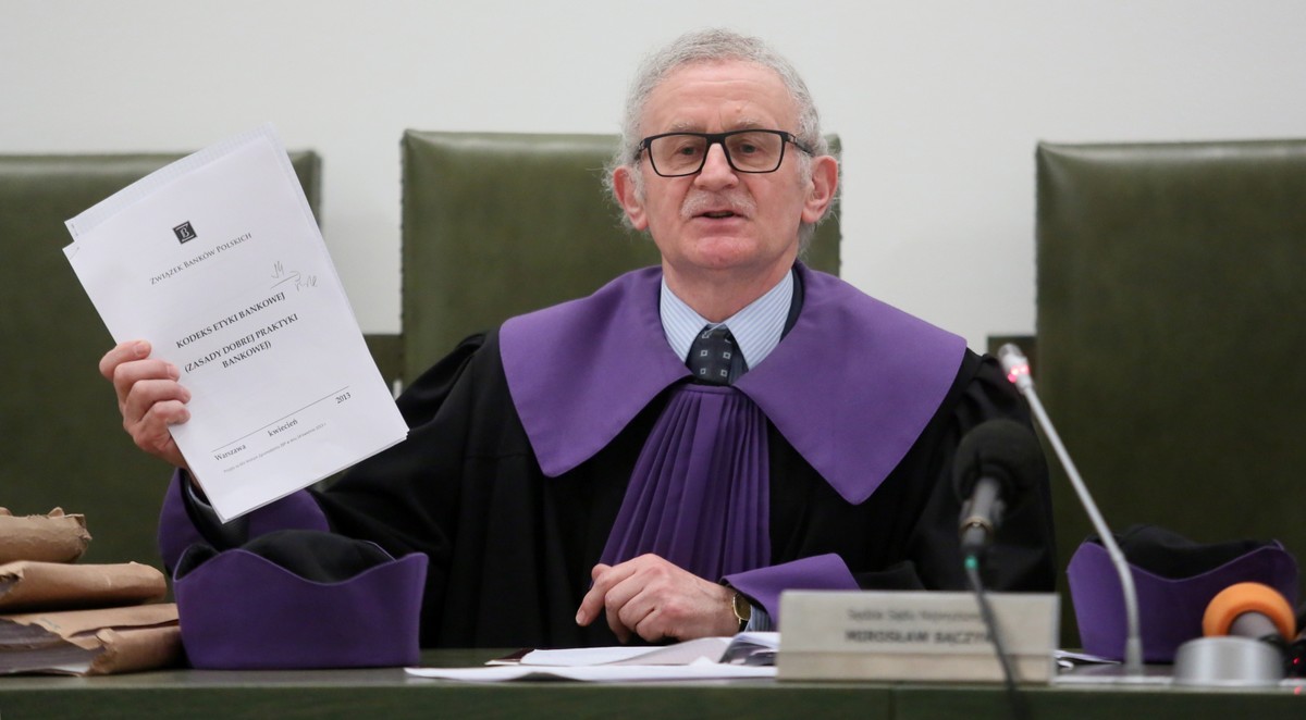 Sędzia Sądu Najwyższego, Mirosław Bączyk podczas rozprawy w Warszawie