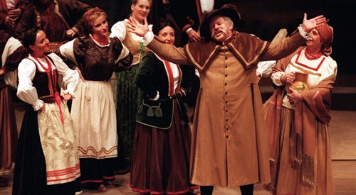 Opera Kameralna, rok 1999. Próba generalna przed premierą Cudu, czyli Krakowiaków i Górali w reżyserii Kazimierza Dejmka.