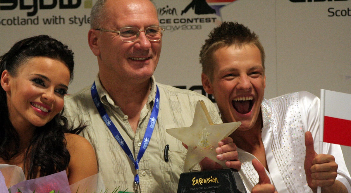 Edyta Herbuś i Marcin Mroczek pokonali trzynaście par w drugim konkursie tańca Eurowizji w 2008 roku. W poprzednim roku Polskę reprezentowali Katarzyna Cichopek oraz Marcin Hakiel. Rywalizację zakończyli na czwartym miejscu.