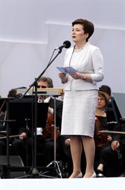 Prezydent stolicy Hanna Gronkiewicz-Waltz przemawia podczas głównych uroczystości z okazji 25-lecia Wolności