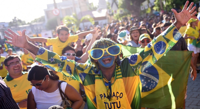 Kibice Brazylii czekają na mecz z Kolumbią w ćwierćfinale mistrzostw świata