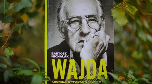Okładka książki Wajda. Kronika wypadków filmowych Bartosza Michalaka