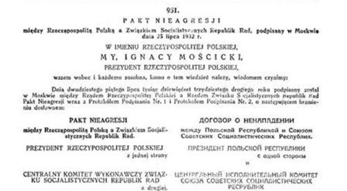 Pakt o nieagresji z 1932 roku w języku polskim i rosyjskim. Fot. Wikimedia Commons