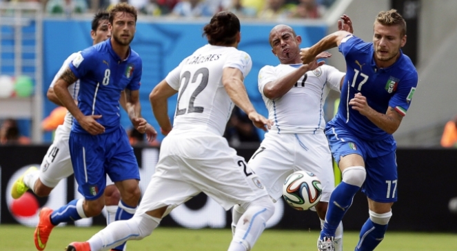 Fragment meczu Włochy - Urugwaj