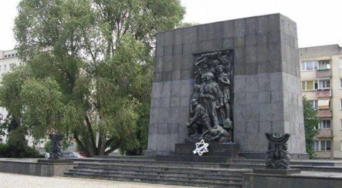 Pomnik bohaterów getta w Warszawie