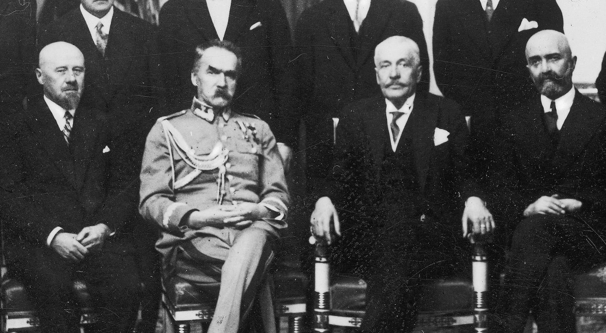 Od lewej: Aleksander Prystor, Józef Piłsudski, Ignacy Mościcki, Walery Sławek. Fot.: NAC/dp
