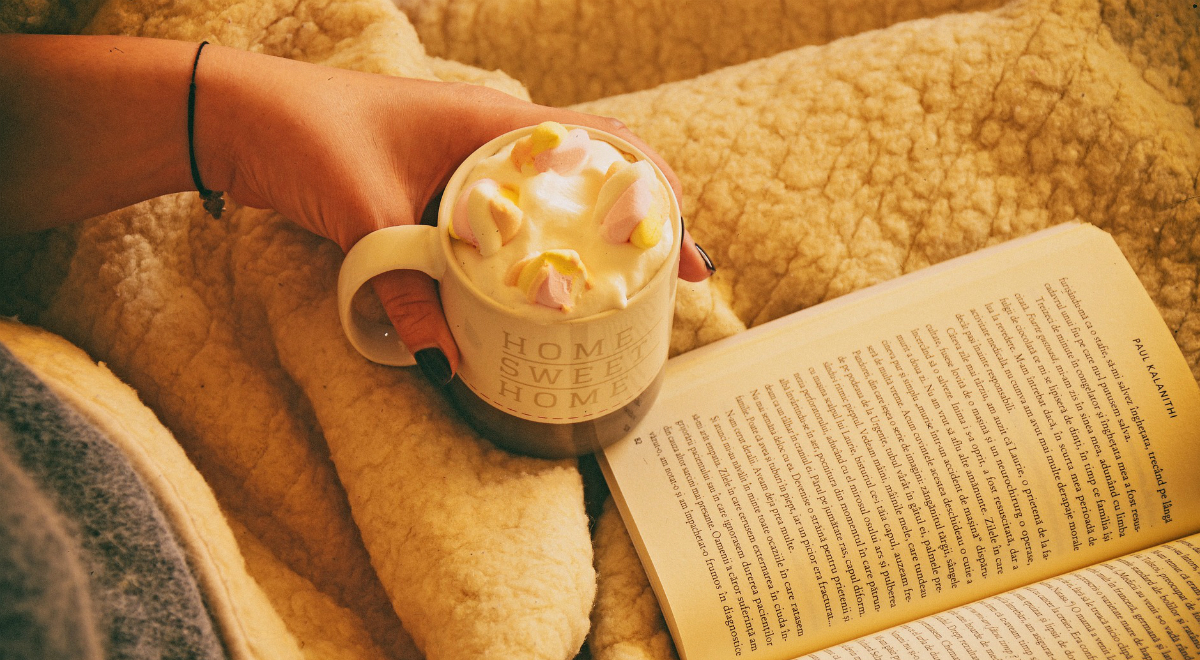 książka kawa relaks spokój odpoczynek jesień zima jesieniara 1200.jpg