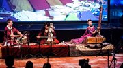 Ćwierkające ćwierćtony: spotkanie z muzyką Indii